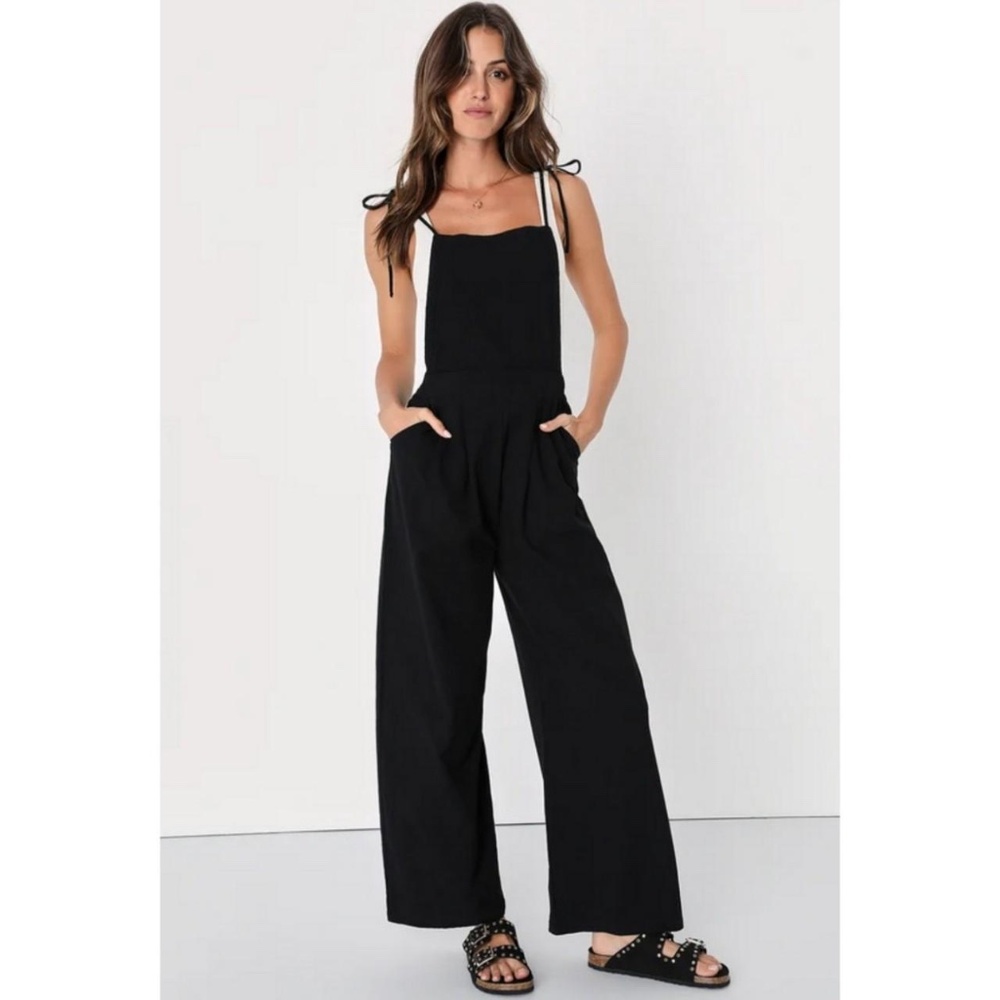 NWOT Lulus What a Wonderful Day Black Tie-Strap Wide Leg Overalls - size L